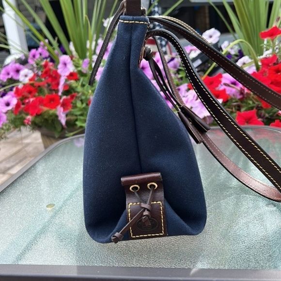 Dooney & Bourke hand bag, beautiful condition, see pictures - Picture 4 of 13